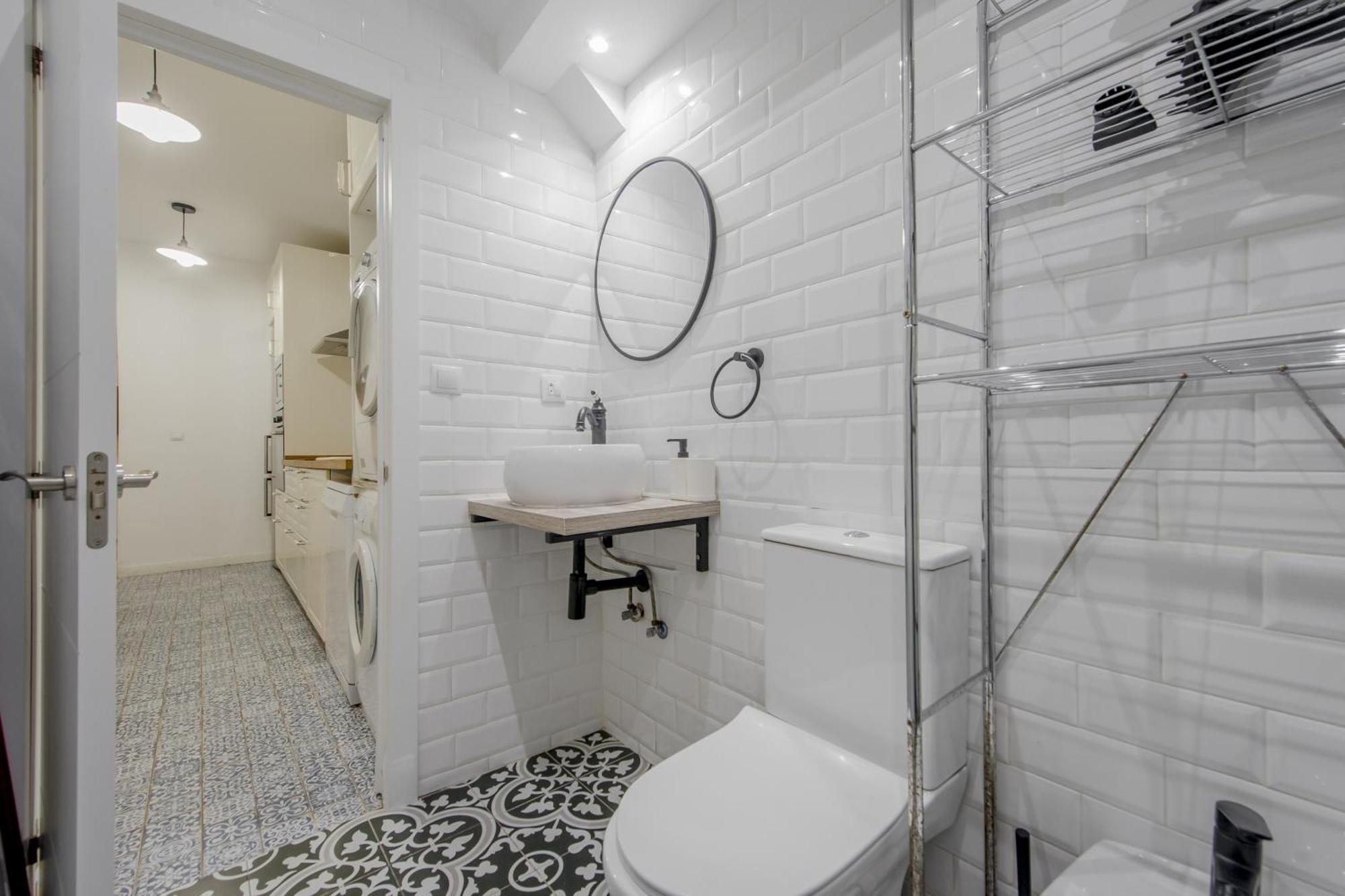 C-Cabeza Cool Apt Para 7 Al Lado De Tirso De Molina E1 Madrid Exterior foto